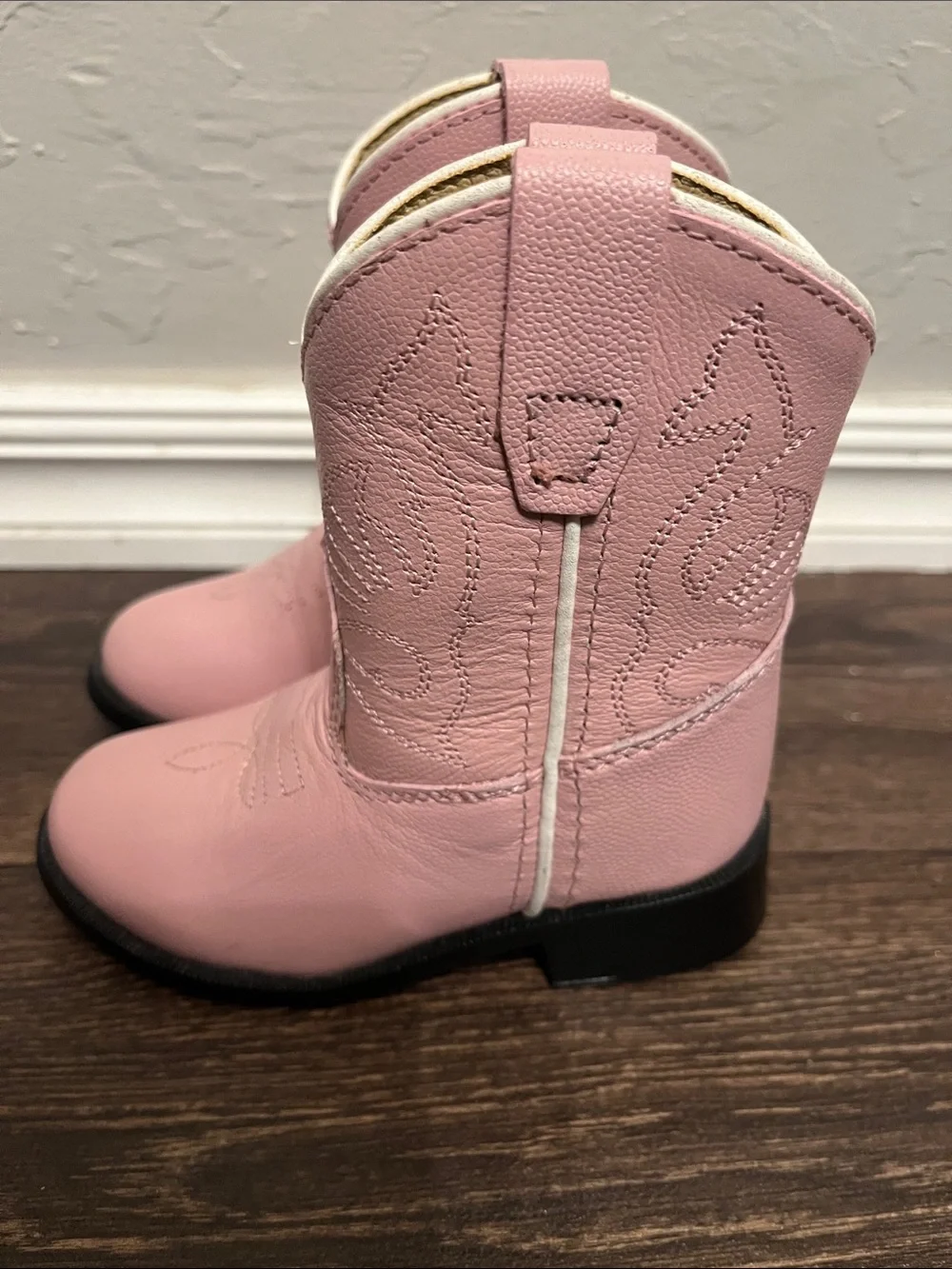 Girls Pink Western-Style Pull-On Boots